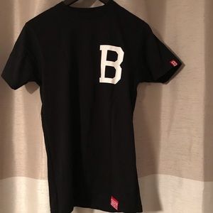 Breezy Excursion T-shirt